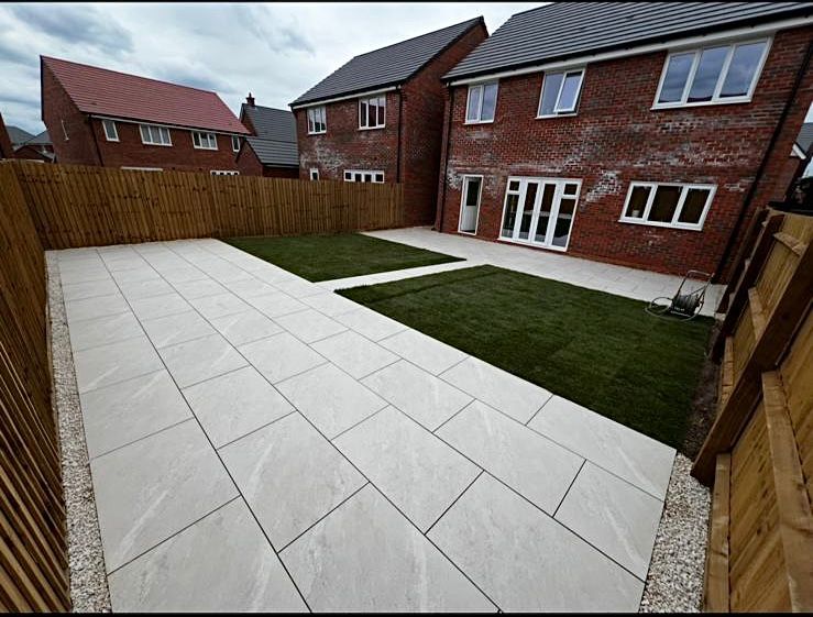 WhatsApp Image 2025-12-05 at 16.49.14